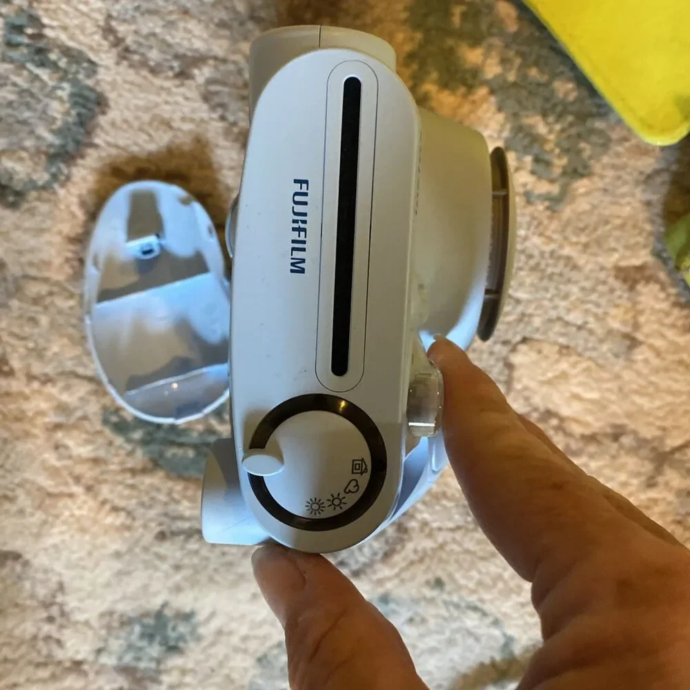 Case And Camera Instax Mini 11 Doesnt Have Photo Sheets In It